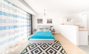 Raval Apartments - Light Blue, Rewal